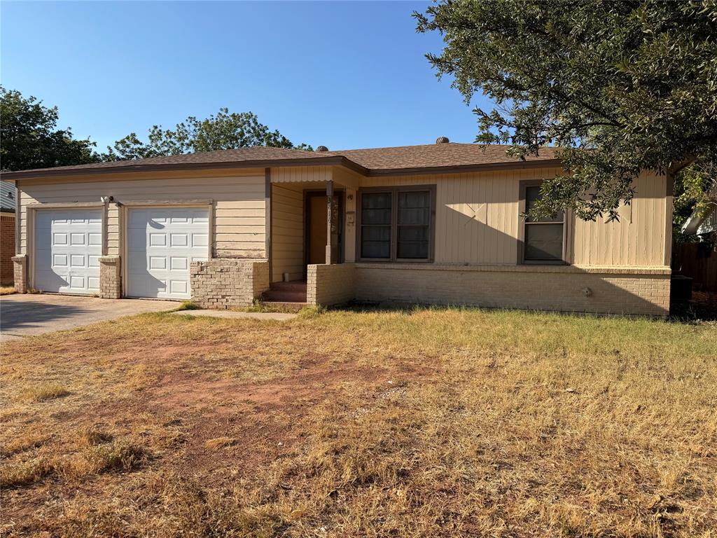 3816 N 10th Street Property Photo 1