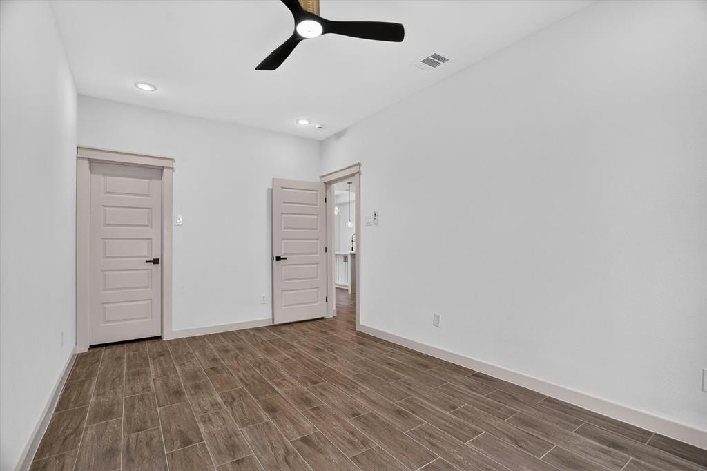 5849 Black Pine Circle Property Photo 10