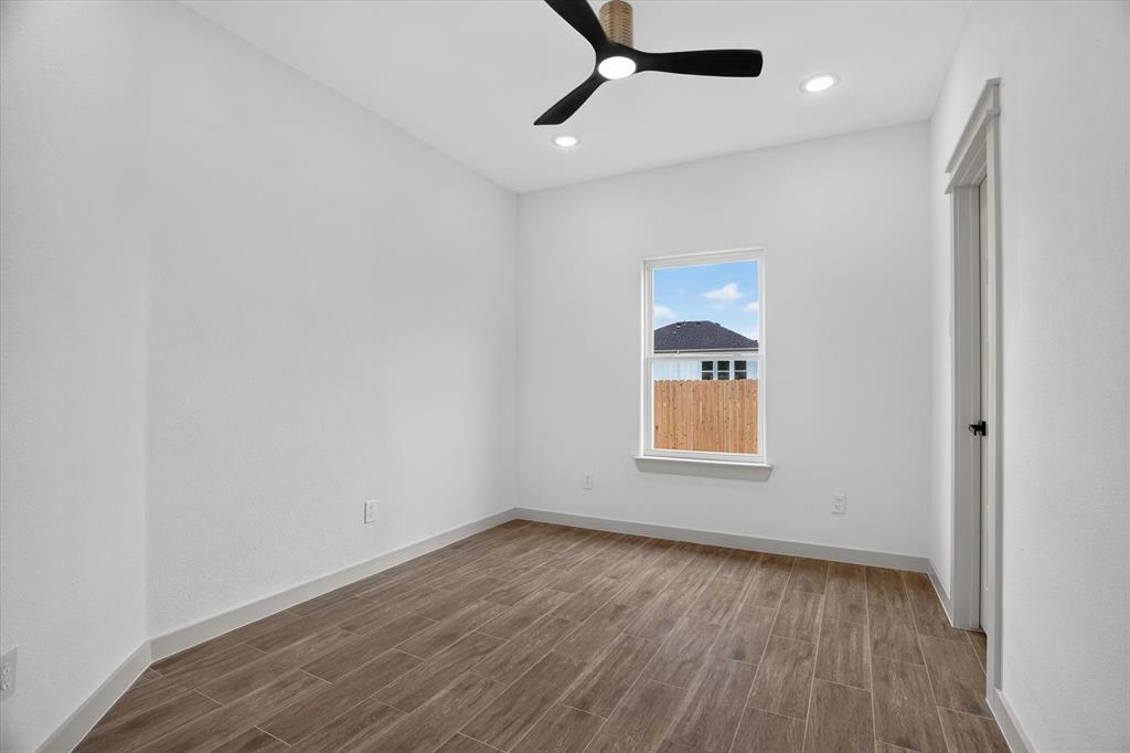 5849 Black Pine Circle Property Photo 12