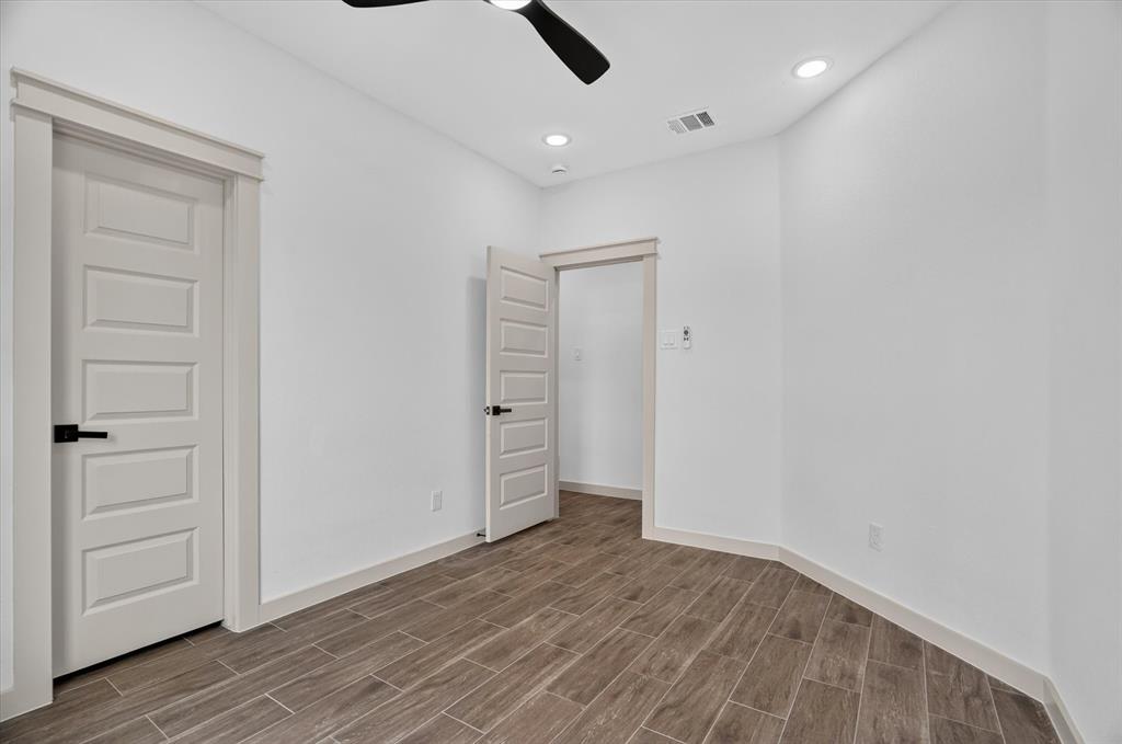 5849 Black Pine Circle Property Photo 13