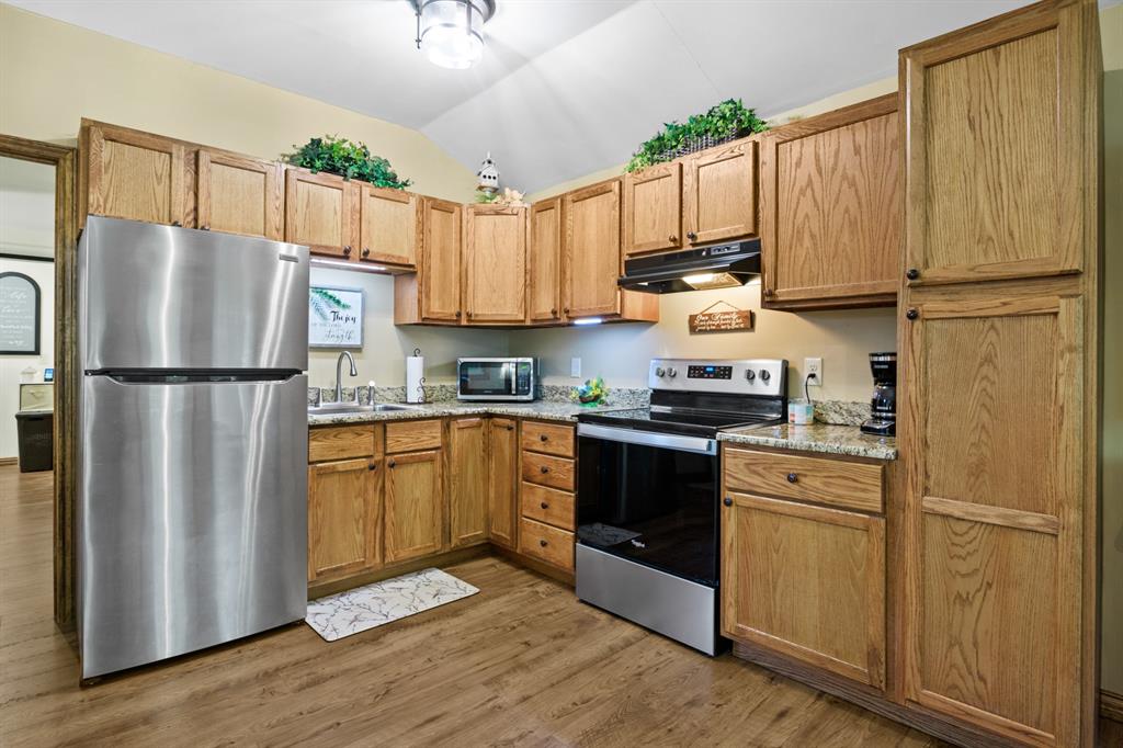 119 Private Road 62614 Property Photo 10