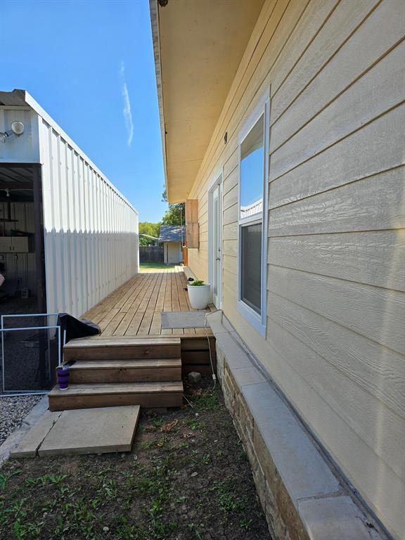 441 Glesk Property Photo 23