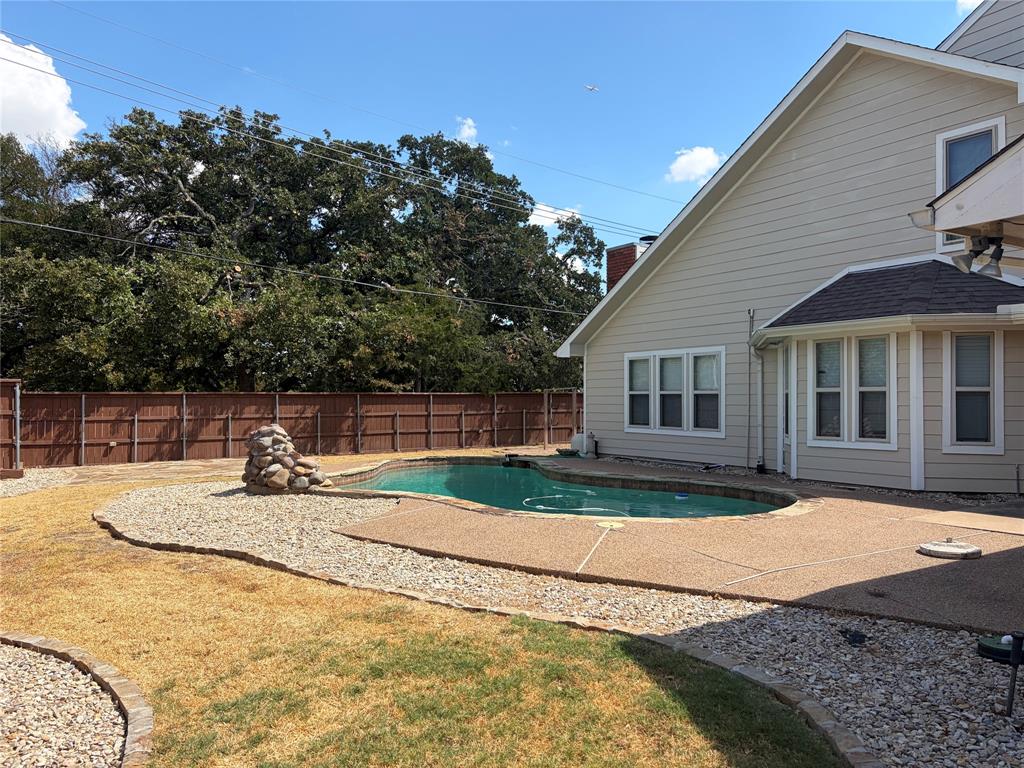 1911 Buffalo Bend Drive Property Photo 1