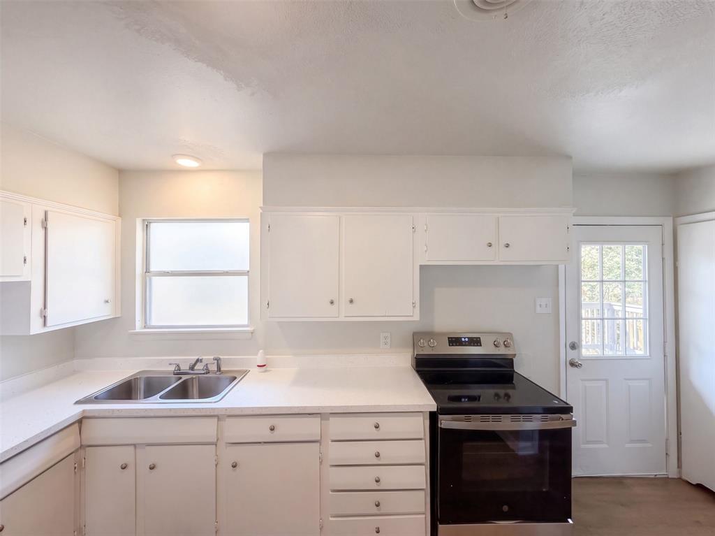 8021 Tumbleweed Trail Property Photo 2