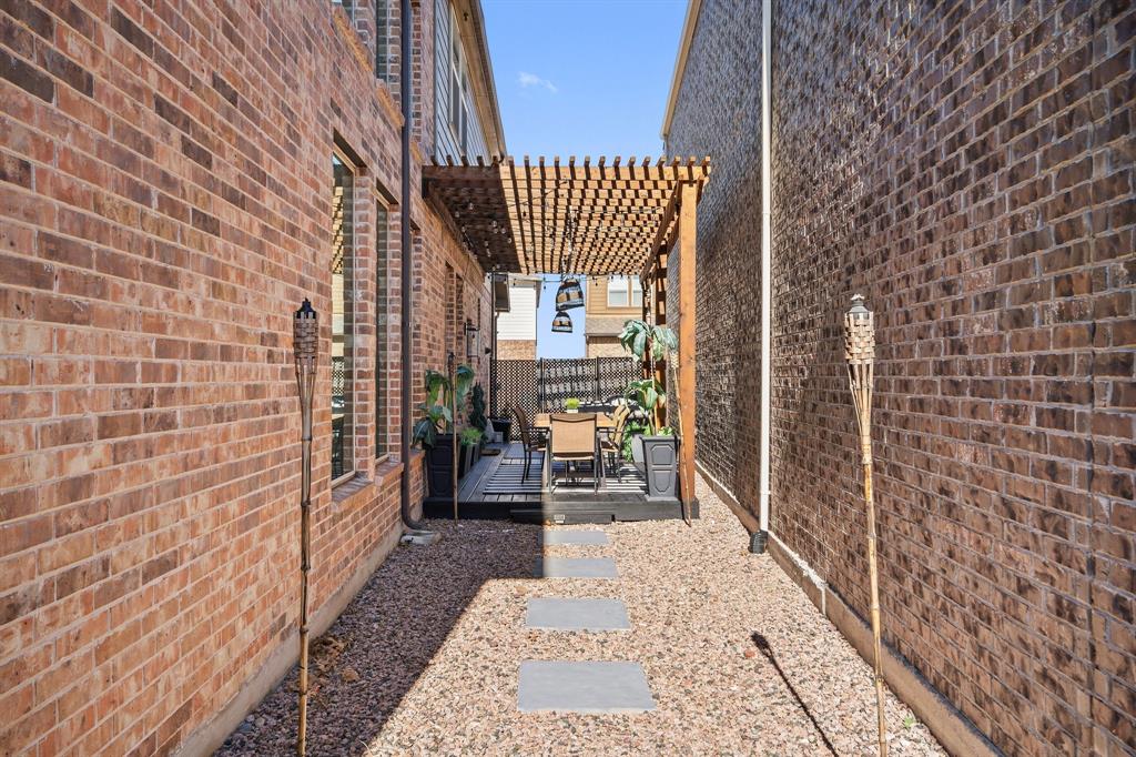 7240 San Saba Drive Property Photo 35