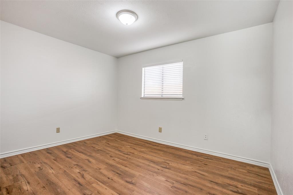 960 Lockhart Drive Property Photo 18