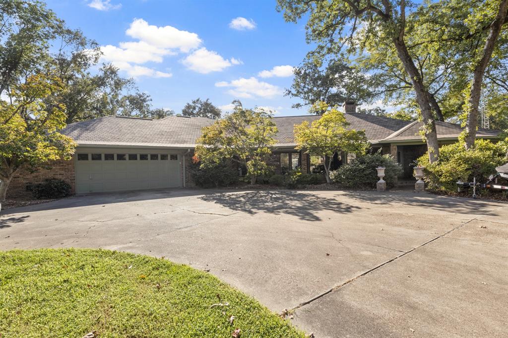 178 County Road 2137 Property Photo 4