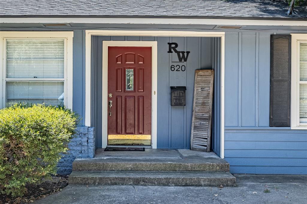 620 Denton Drive Property Photo 1