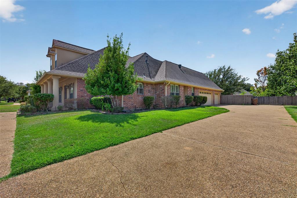 507 Fall Winds Property Photo 8