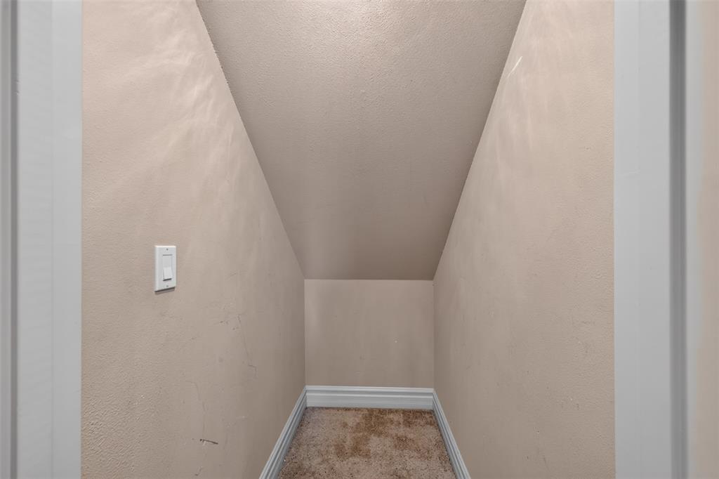 507 Fall Winds Property Photo 38