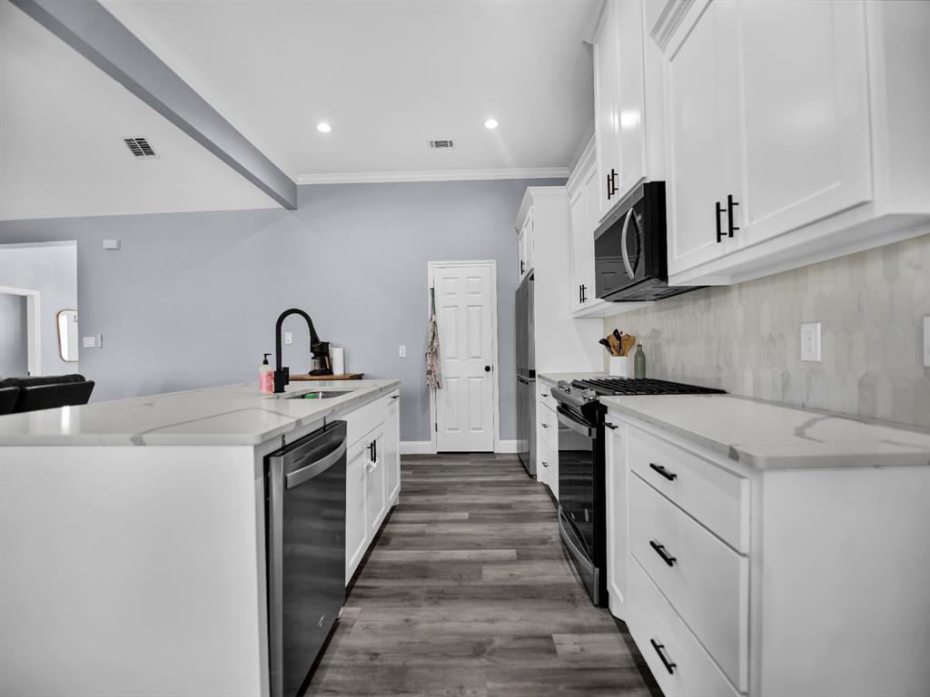 1017 Don Eve Court Property Photo 19