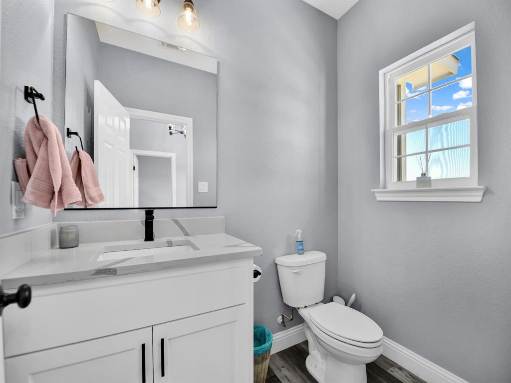 1017 Don Eve Court Property Photo 24