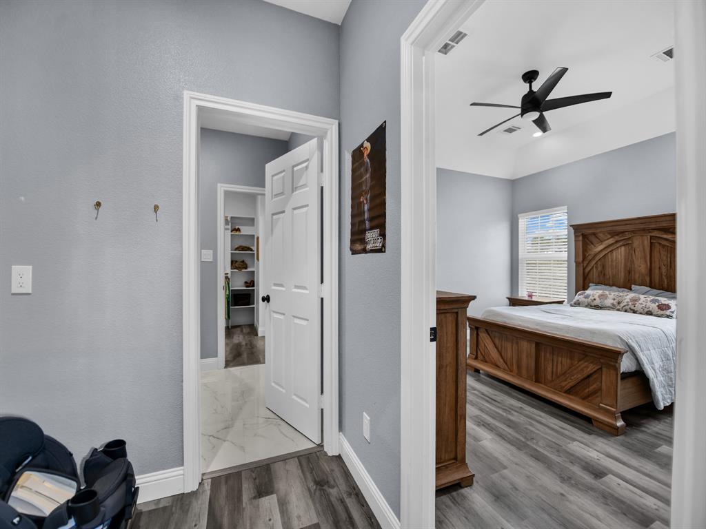 1017 Don Eve Court Property Photo 26