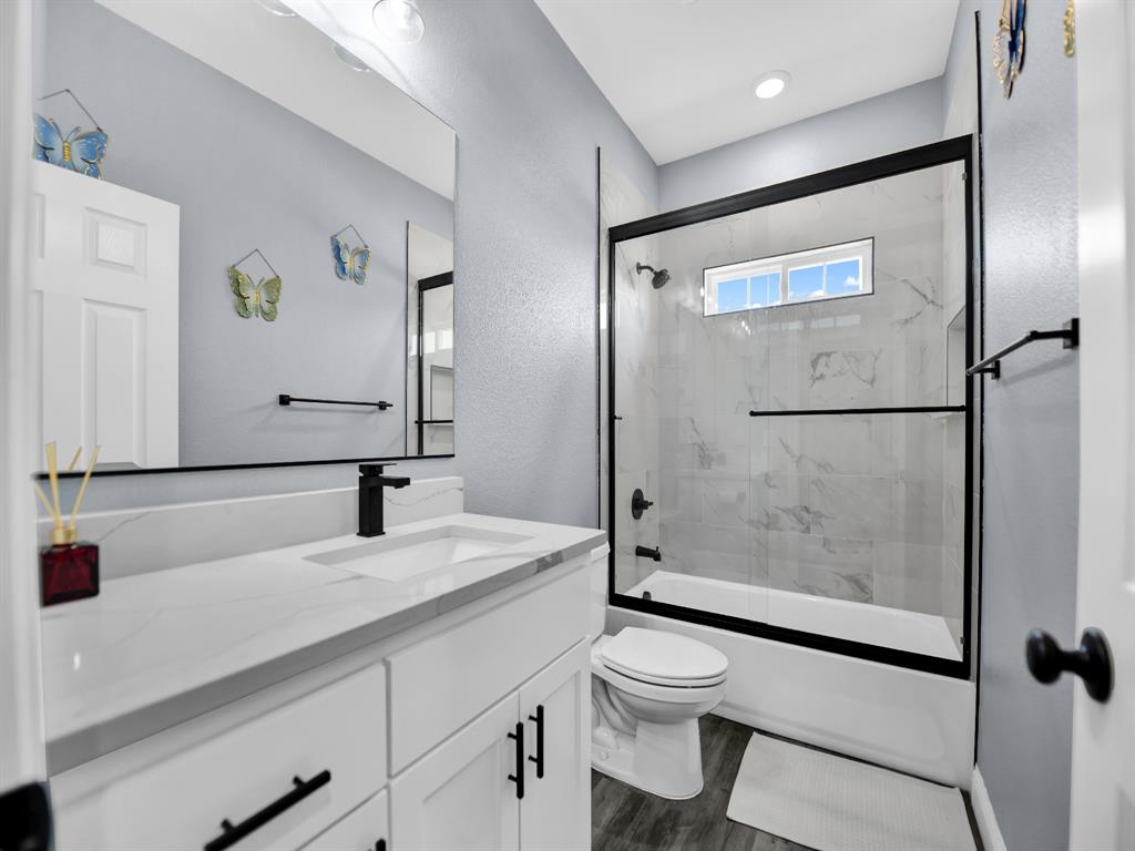 1017 Don Eve Court Property Photo 34