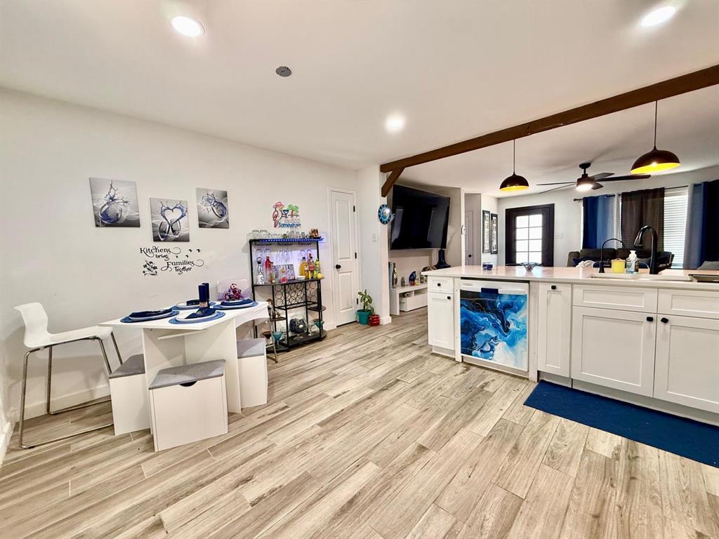 212 Stanford Property Photo 19