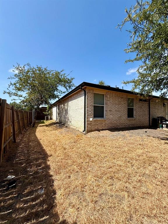 212 Stanford Property Photo 20