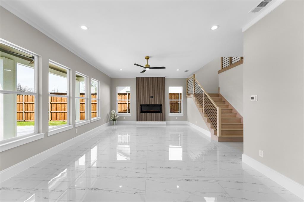 707 Buckalew Street Property Photo 8