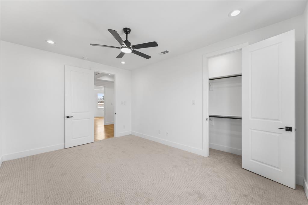 707 Buckalew Street Property Photo 29