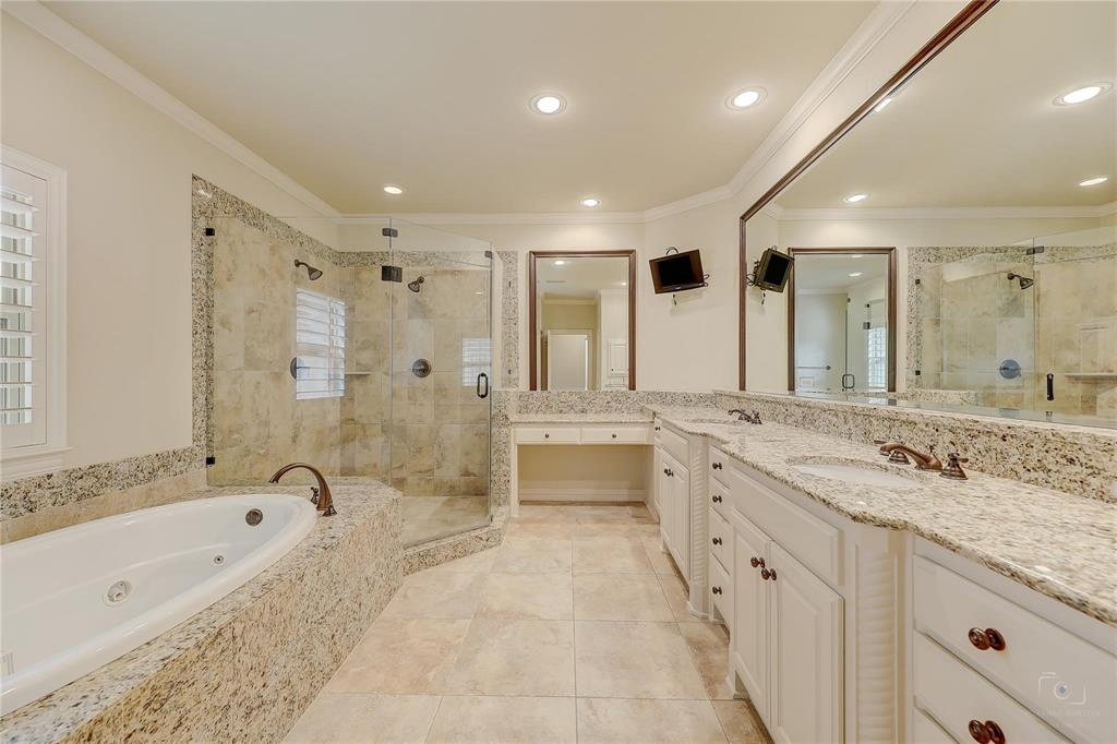 3815 Northwest Parkway Property Photo 18
