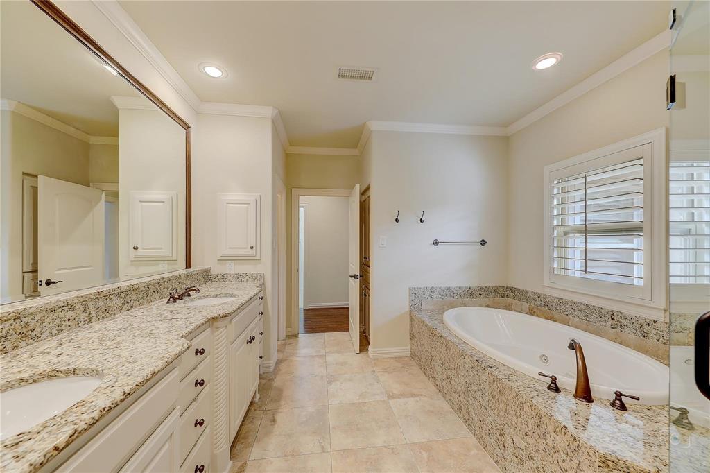 3815 Northwest Parkway Property Photo 19