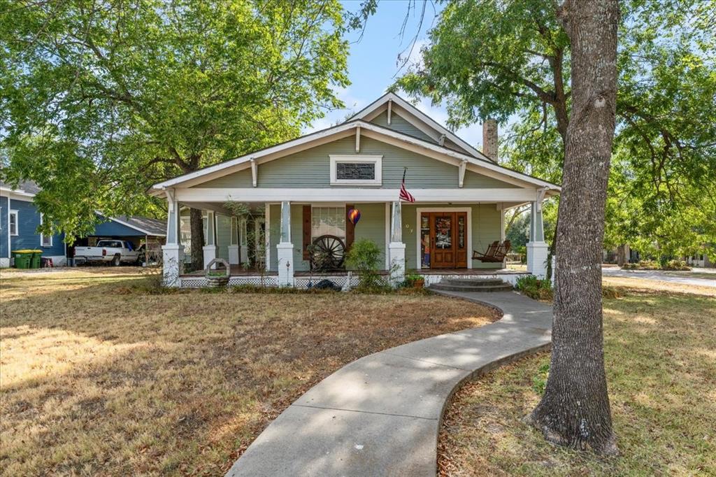 707 N Magnolia Avenue Property Photo 1