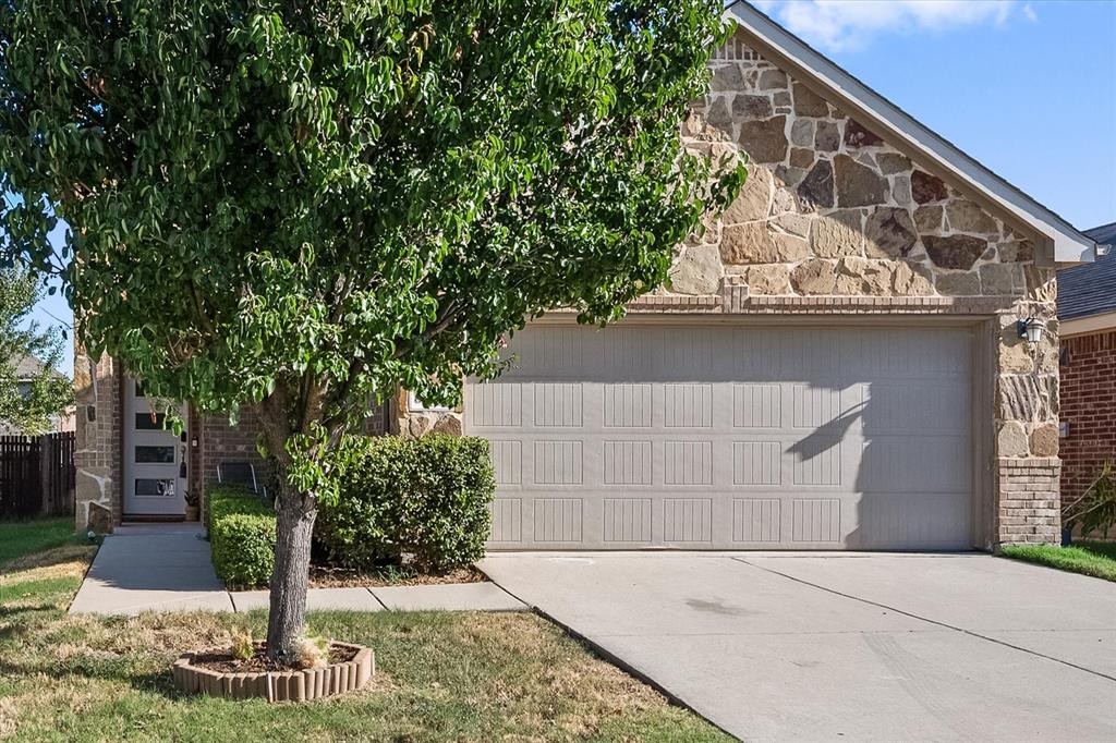 8825 Deadwood Lane Property Photo 1