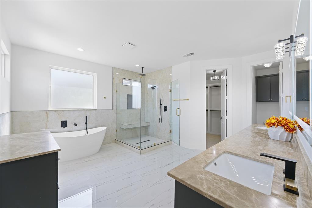 703 Buckalew Street Property Photo 23