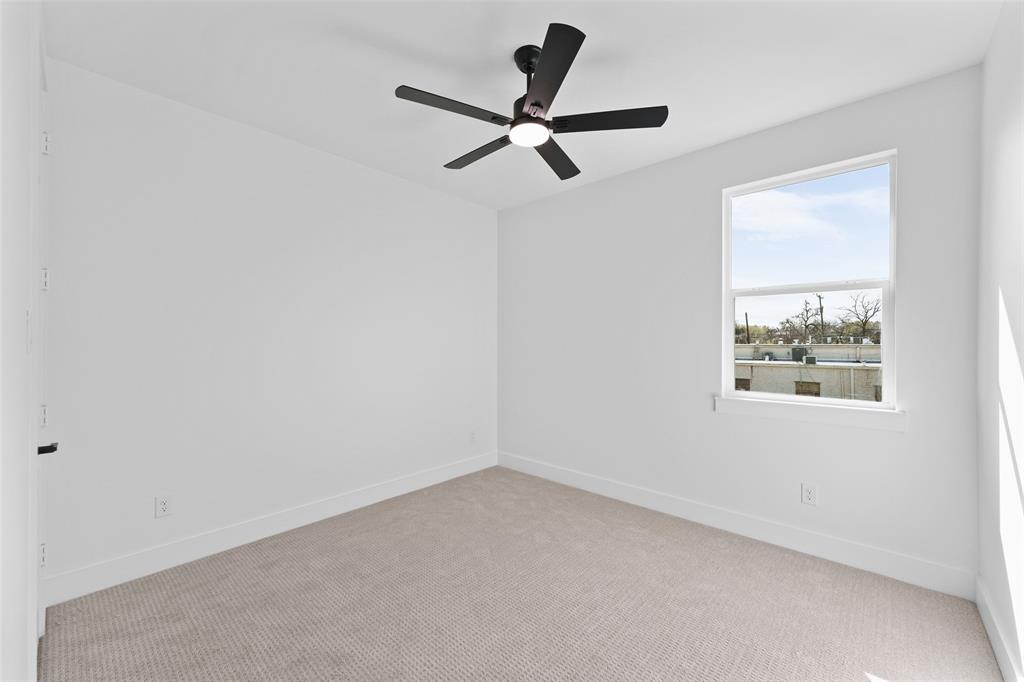 703 Buckalew Street Property Photo 28