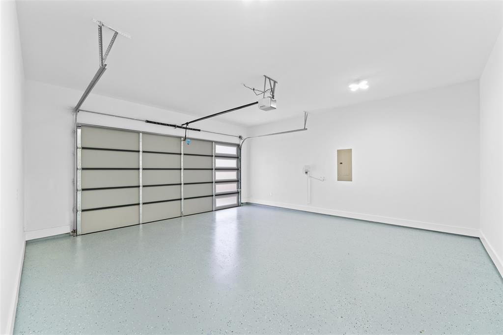 703 Buckalew Street Property Photo 33