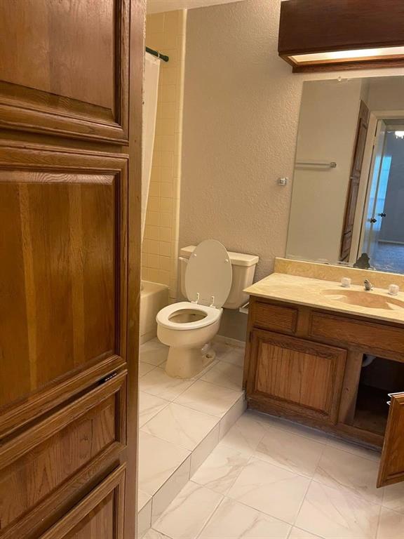 3110 Devonshire Drive 216 Property Photo 14