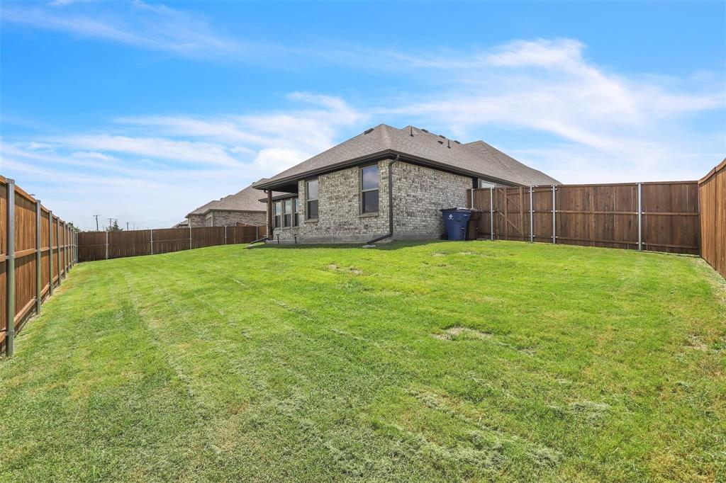 532 Firethorn Drive Property Photo 23