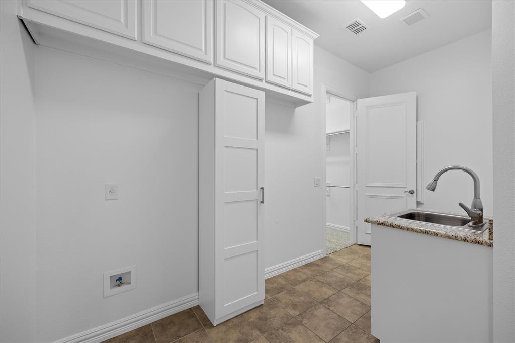 5960 Indigo Sky Drive Property Photo 21