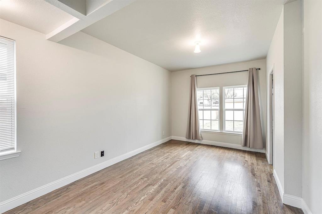 607 W Page Avenue Property Photo 12
