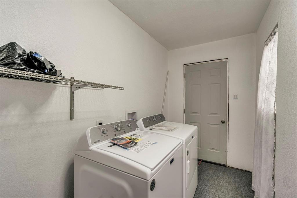 607 W Page Avenue Property Photo 18