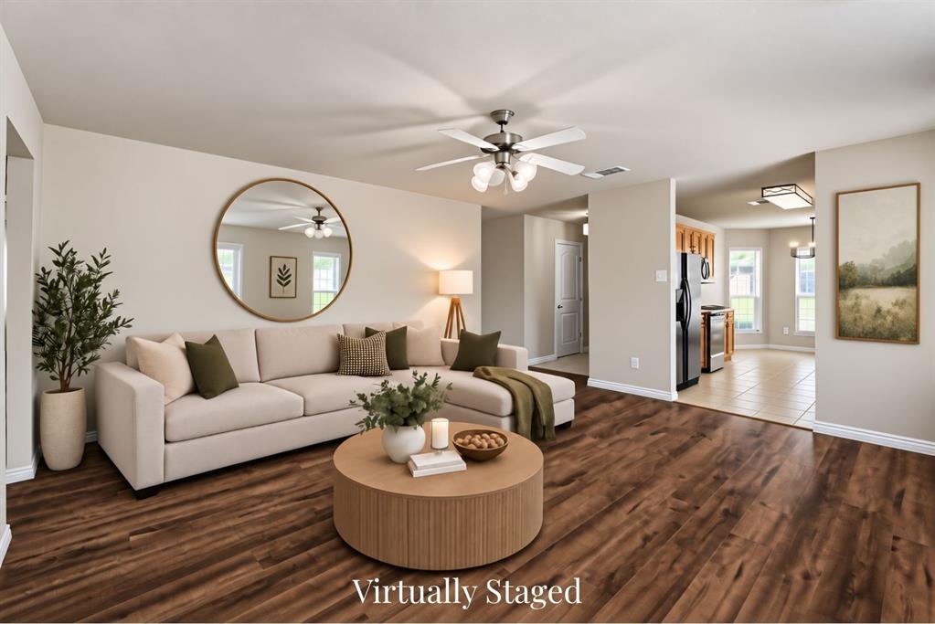 3819 Wolf Creek Lane Property Photo 6