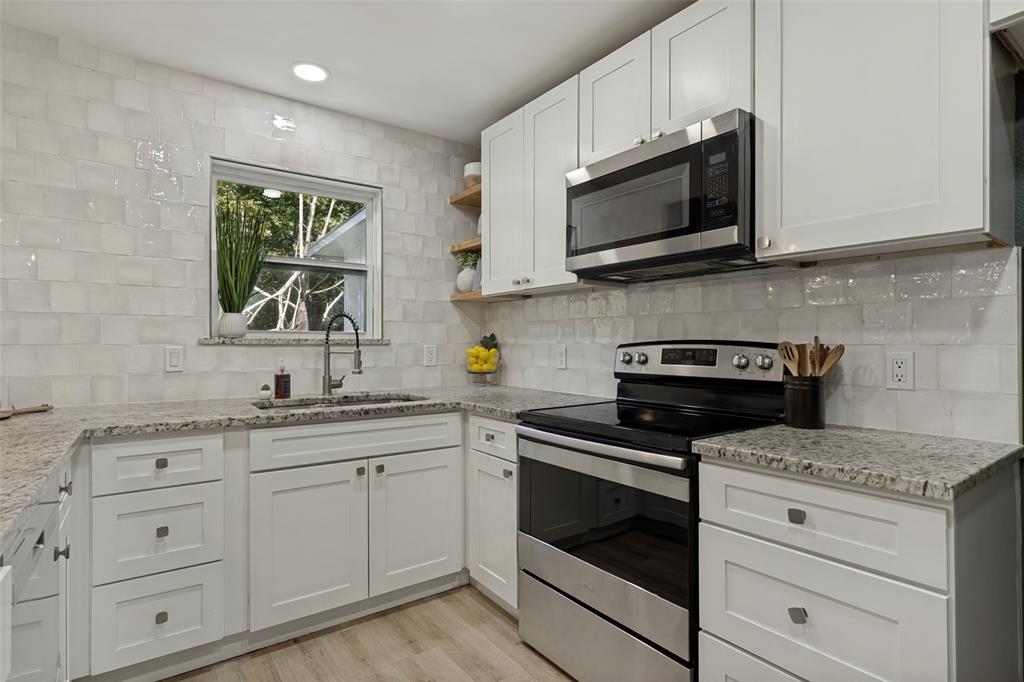1229 Forest Cove Lane Property Photo 1