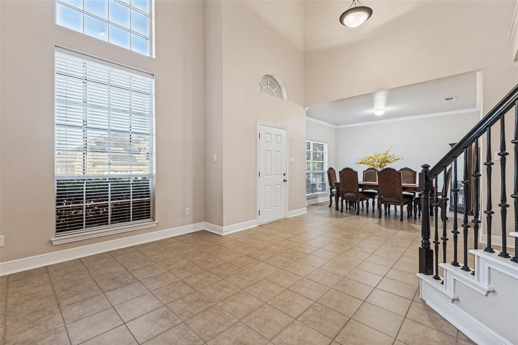4600 Bonnywood Drive Property Photo 3