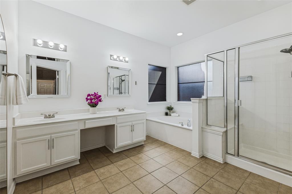 4600 Bonnywood Drive Property Photo 12