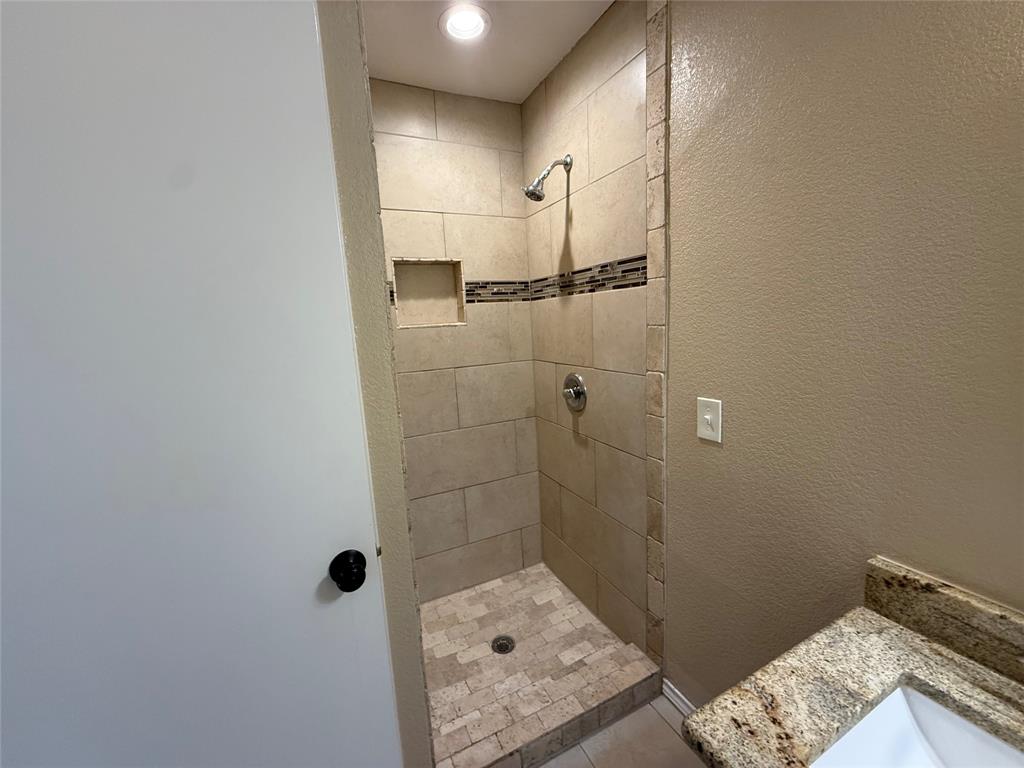 101 Donna Street Property Photo 2