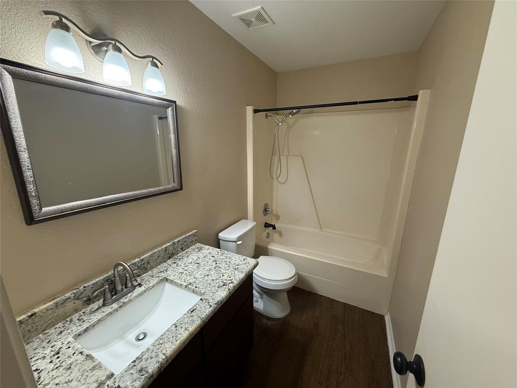 101 Donna Street Property Photo 7