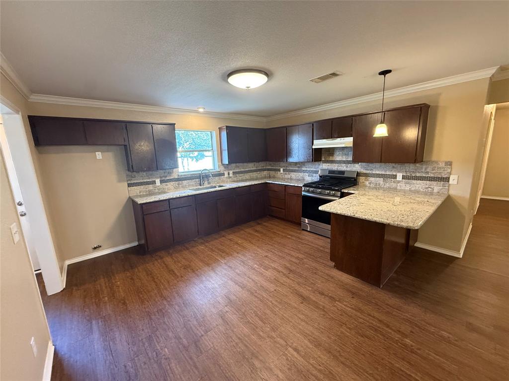 101 Donna Street Property Photo 10