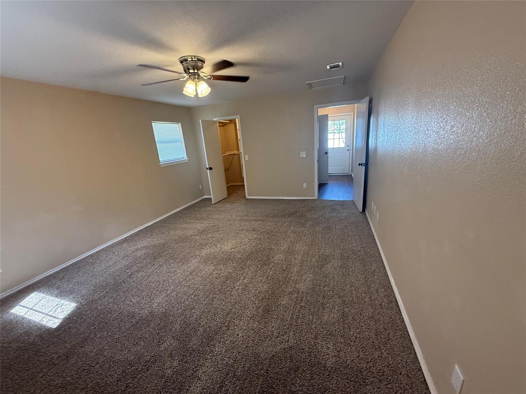 101 Donna Street Property Photo 13