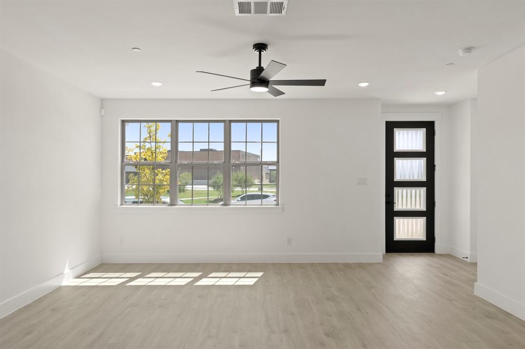 3841 Willow Bough Drive Property Photo 16