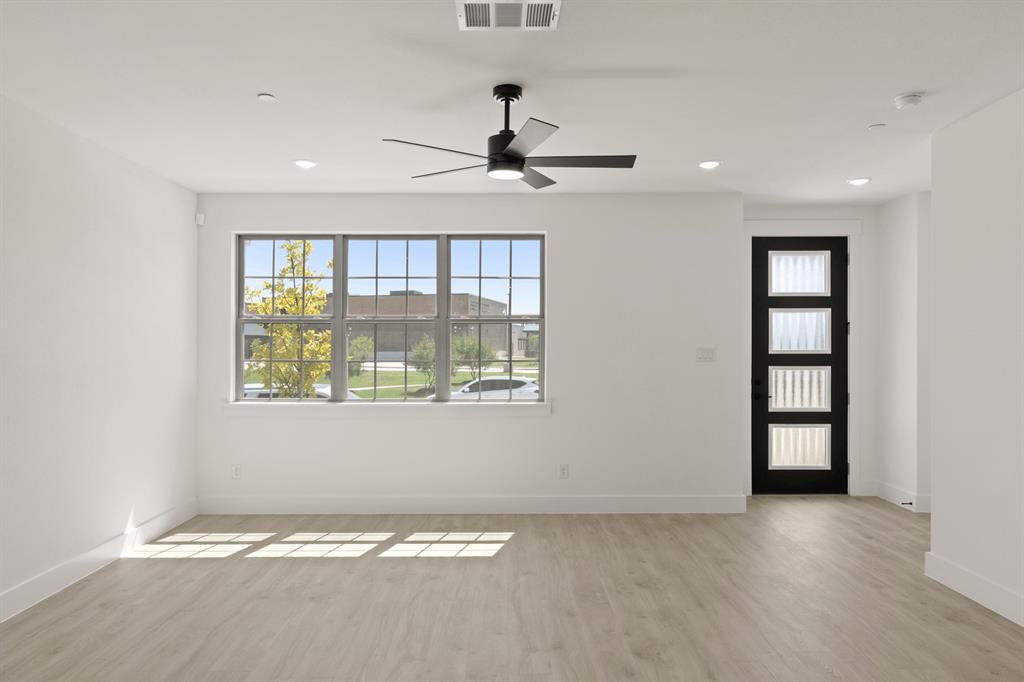 3841 Willow Bough Drive Property Photo 18