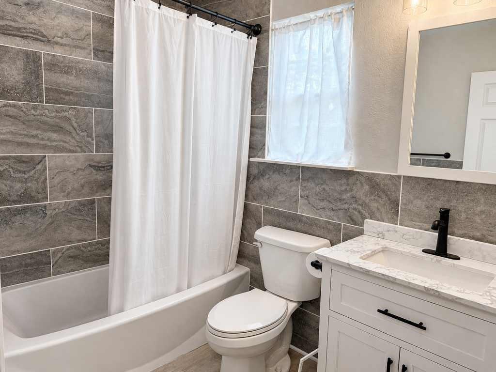 405 S 6th Street Property Photo 12