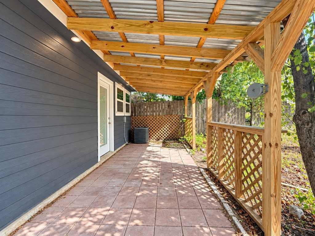 405 S 6th Street Property Photo 17
