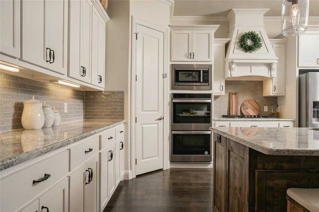 111 Eagle Point Property Photo 17
