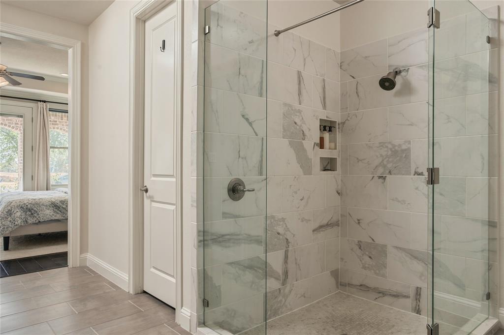 111 Eagle Point Property Photo 28