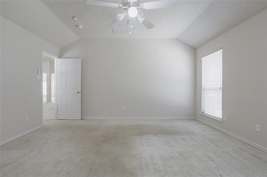 1606 Autumn Glen Court Property Photo 18