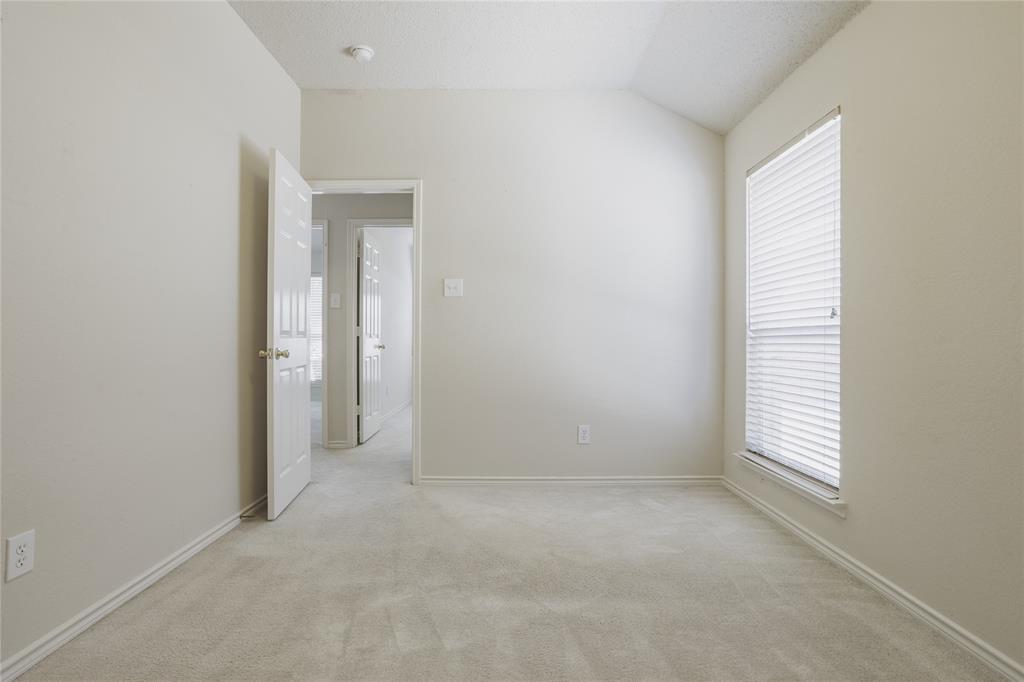 1606 Autumn Glen Court Property Photo 25